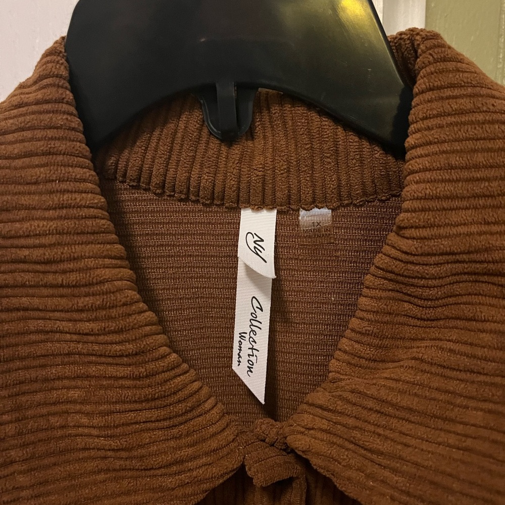 NY Collection Brown Ribbed Shirt - Picture 2 of 3